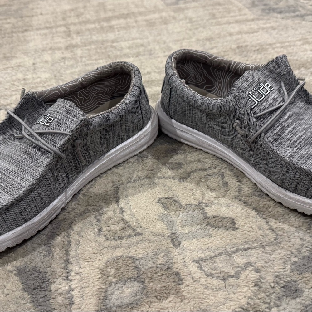 Hey Dude (Youth Size 5) - Picture 4 of 7